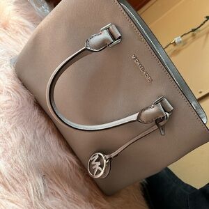 Michael Kors medium size Heather, gray shoulder bag